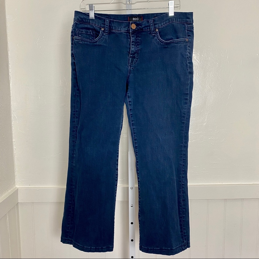 UO BDG Women's Midrise Faithful Cropped Jeans | 32